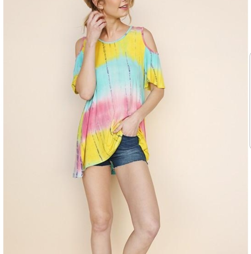 Umgee cold shoulder top